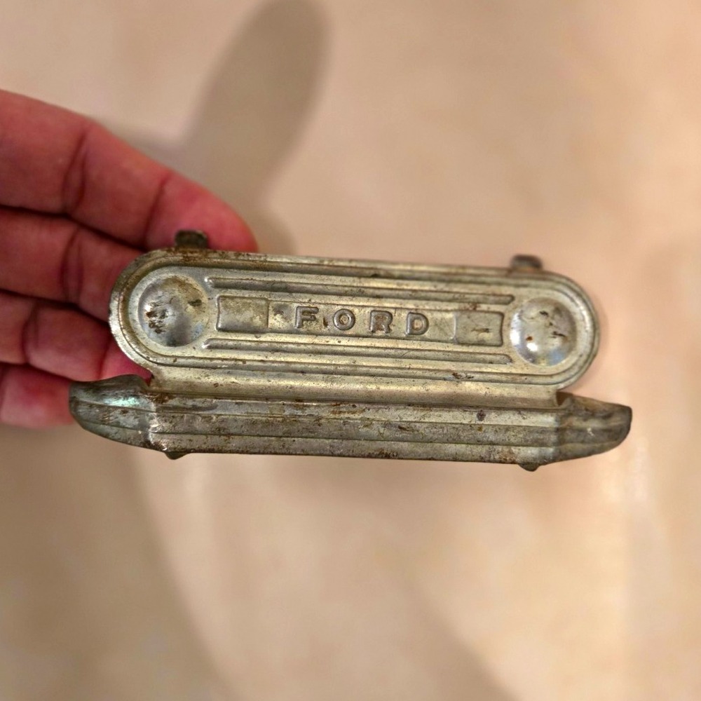 Vintage Ford Vehicle Emblem Piece Metal